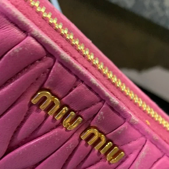 Miu Miu Pink Matelassé Leather Wallet - Picture 6 of 6